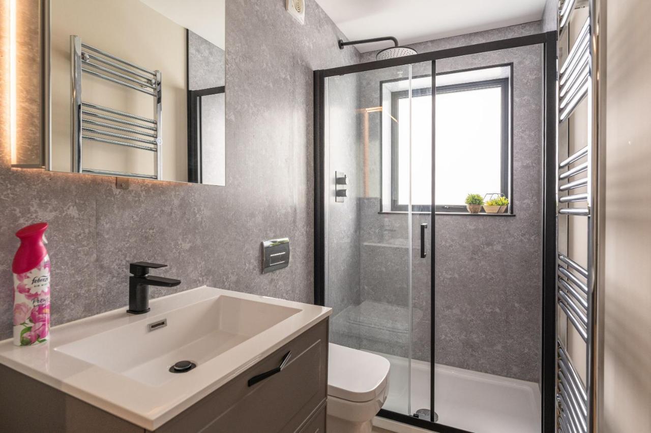 Stylish 1 Bedroom Apartments Free Parking Good Location Derby Kültér fotó